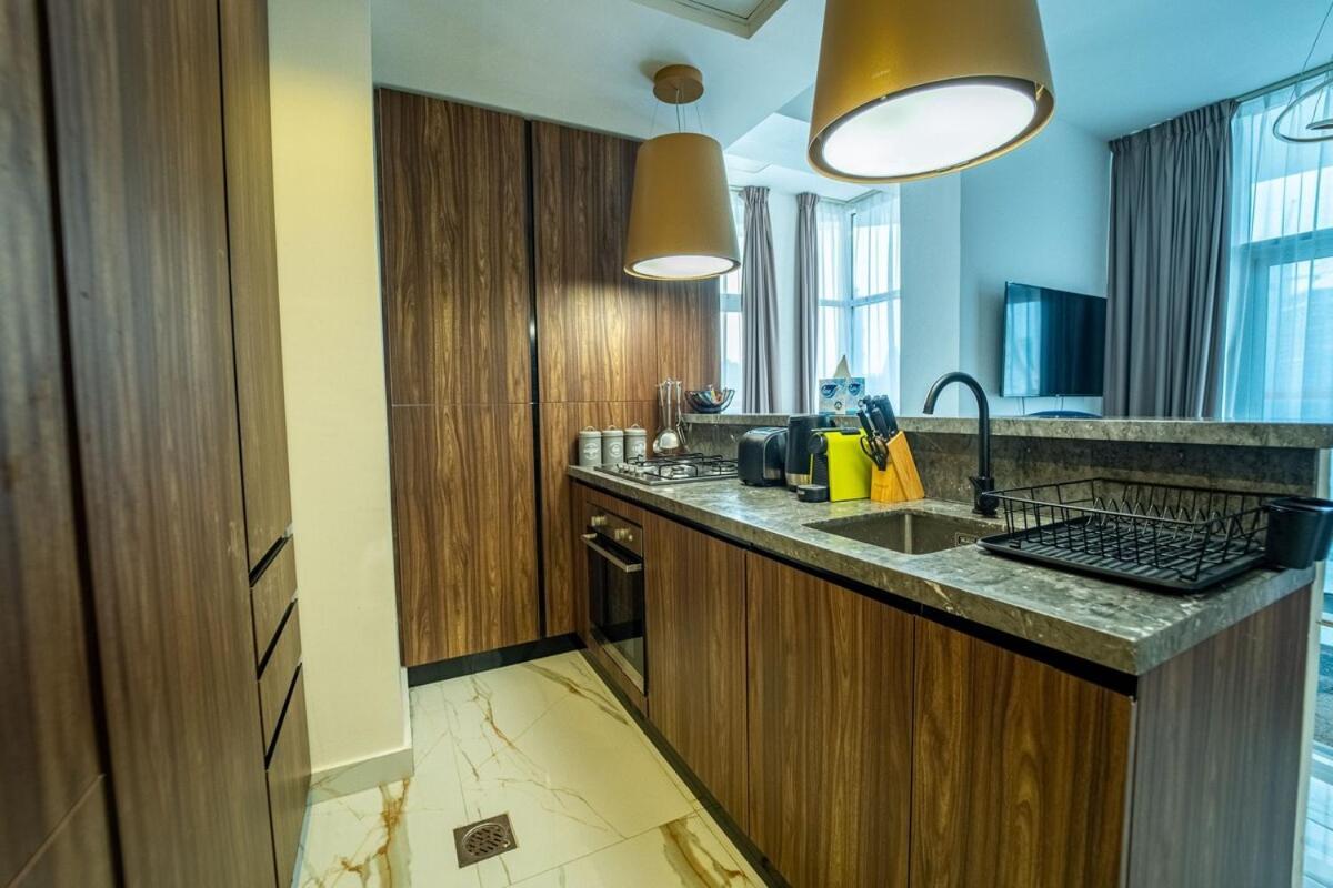 Aws Holiday Homes - Luxurious 2Br In Business Bay Дубай Экстерьер фото