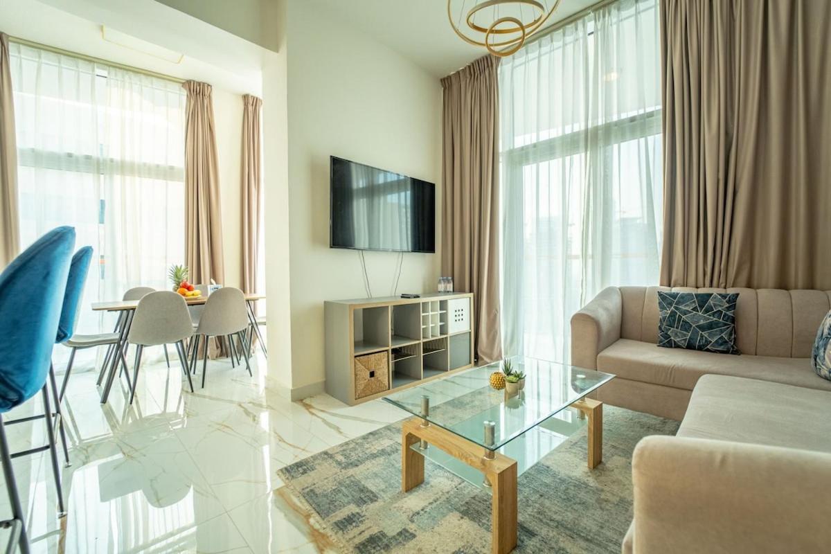 Aws Holiday Homes - Luxurious 2Br In Business Bay Дубай Экстерьер фото