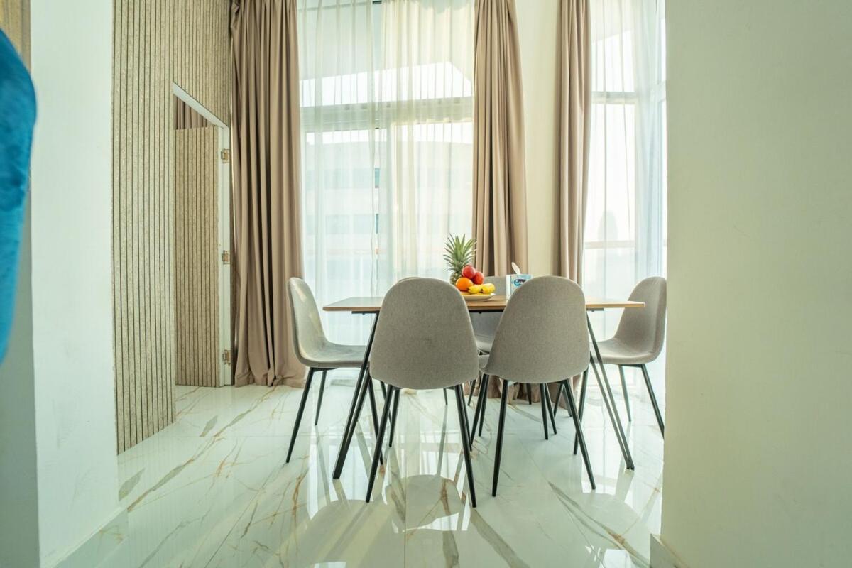 Aws Holiday Homes - Luxurious 2Br In Business Bay Дубай Экстерьер фото